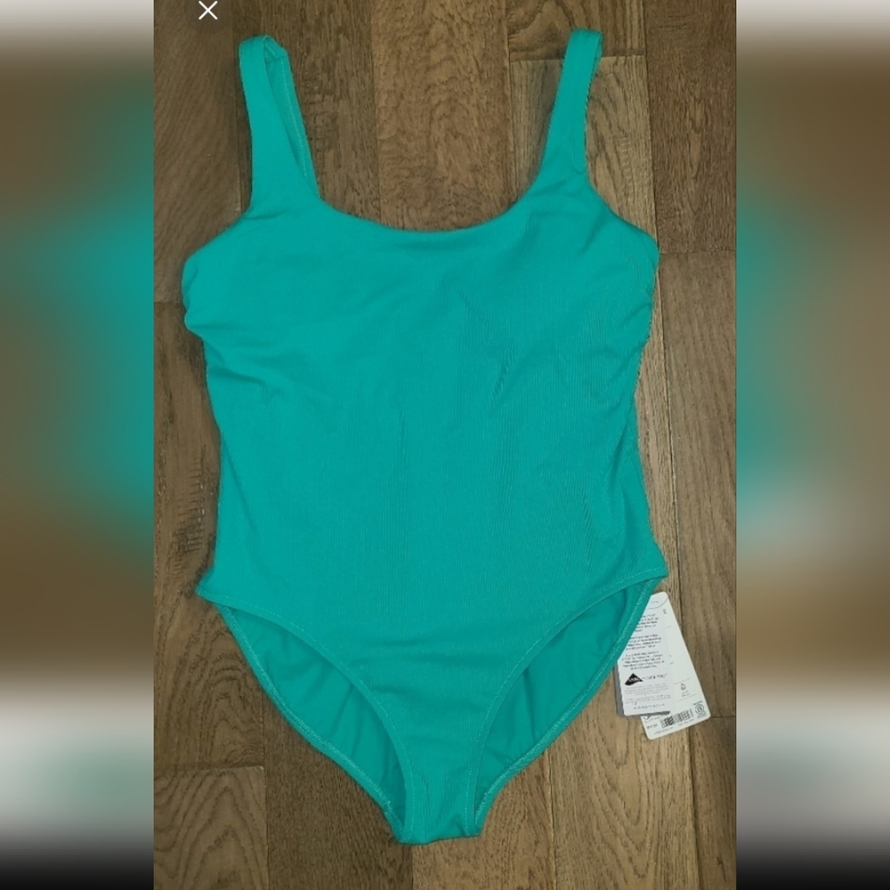 Athleta Scoop Neck Swimsuit size LP NWT